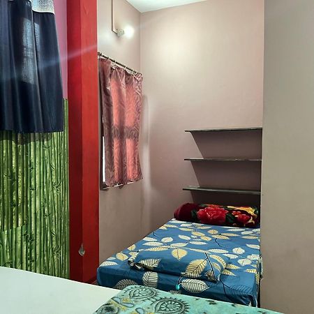 Indra Paying Guest House Varanasi Bagian luar foto