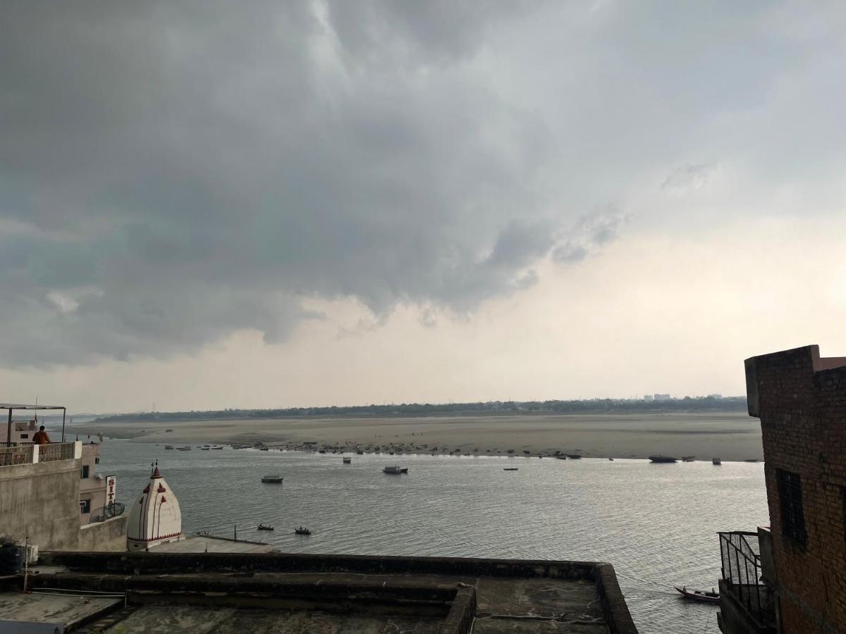 Indra Paying Guest House Varanasi Bagian luar foto