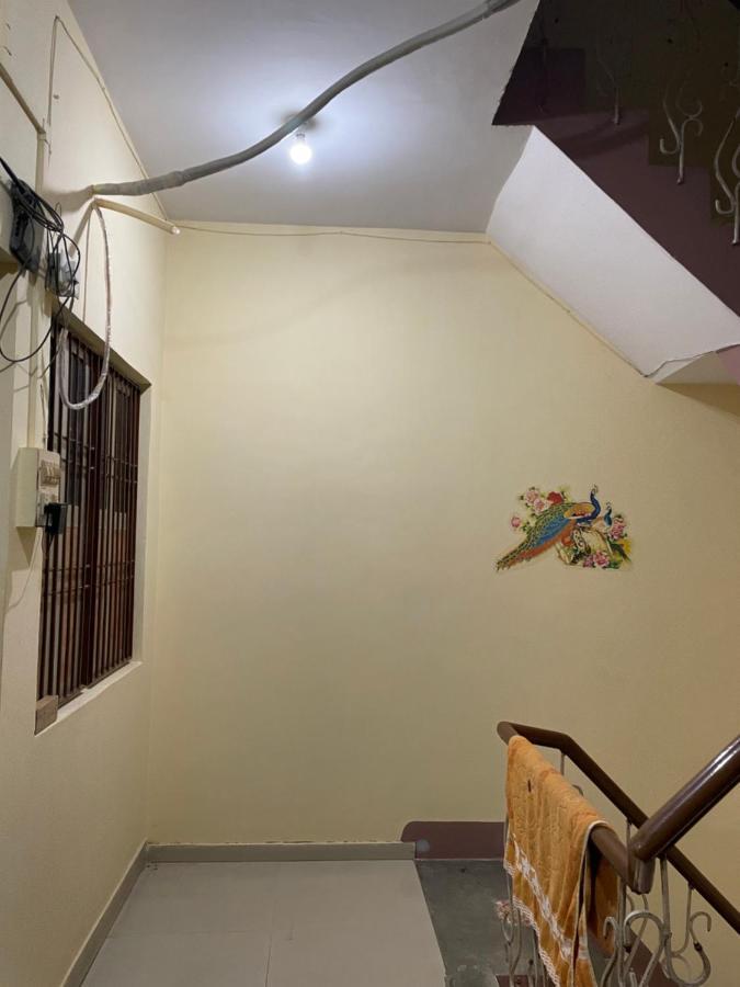 Indra Paying Guest House Varanasi Bagian luar foto