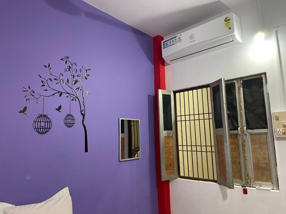 Indra Paying Guest House Varanasi Bagian luar foto