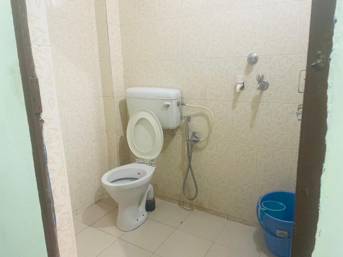 Indra Paying Guest House Varanasi Bagian luar foto